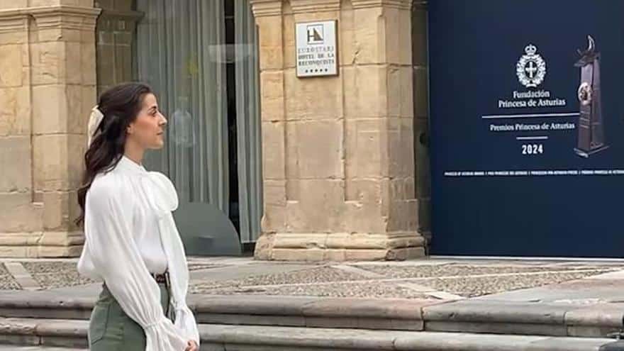 Carolina Marín, a su llegada a Oviedo: “Mi mayor ilusión es retirarme en una pista de bádminton”