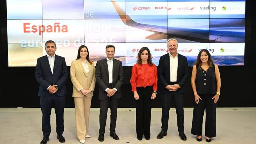 Cepsa, Iberia y Vueling abogan por convertir a España en una potencia en la producción de combustibles sostenibles