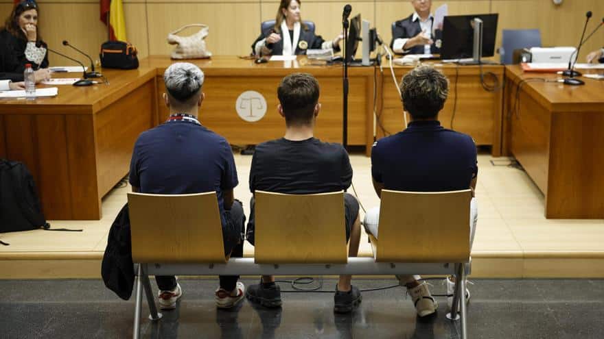 Ocho meses de cárcel por los insultos racistas a Vinicius en Mestalla