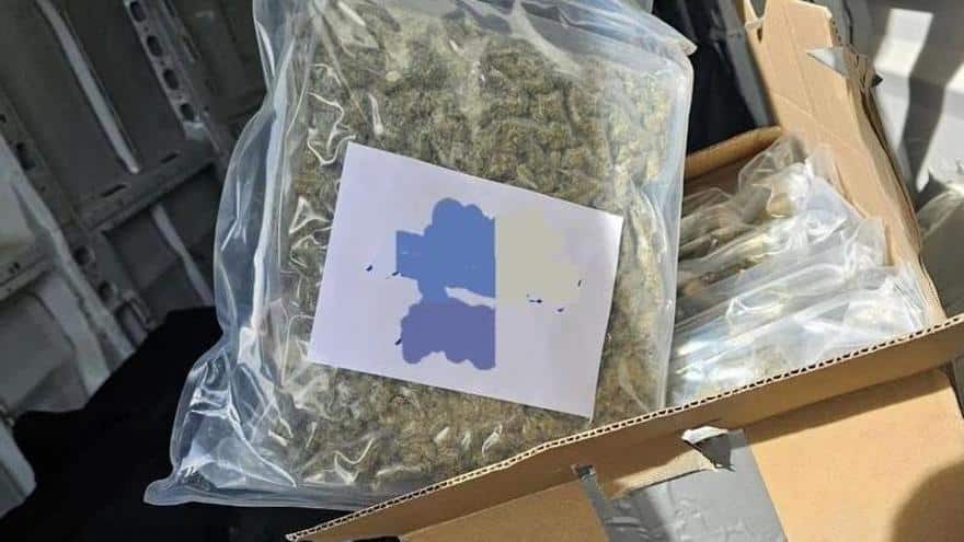 Detenido con 180 kilos de marihuana envasada al vacío que transportaba en un furgón en Mijas