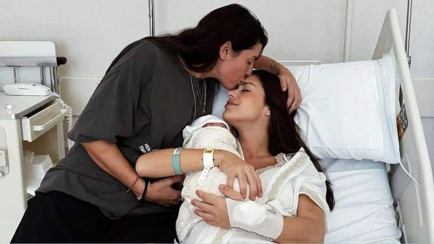 Dulceida anuncia el nacimiento de su hija junto a Alba Paúl: "El amor de nuestras vidas ya está aquí"