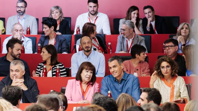 El PSOE abrirá en canal su modelo federal: entre el "reseteo" de la vía Rubalcaba y su blindaje