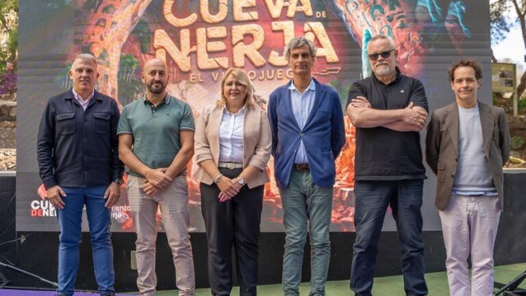 Un videojuego permite descubrir la Cueva de Nerja de una manera distinta