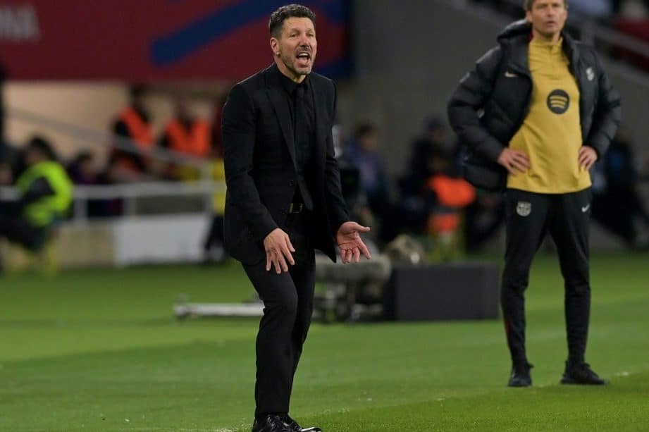 El Atlético tumba al Barça en el descuento y le quita el liderato ...