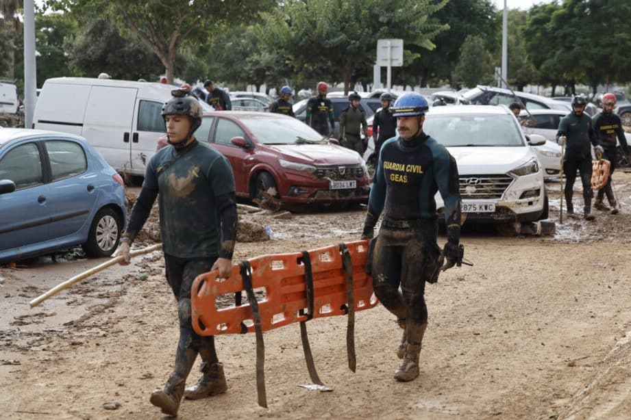 Tribuna Benemérita - La Guardia Civil pagará hasta 80 euros por ...