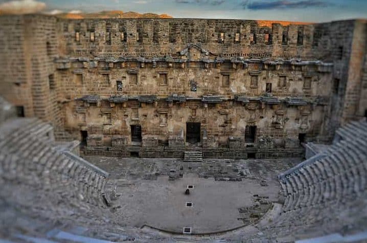 Málaga: recorrido privado a pie por el Teatro Romano y la Alcazaba |
