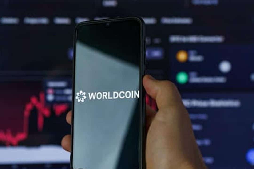 Worldcoin enfrenta un revés legal en Portugal que ensombrece WLD